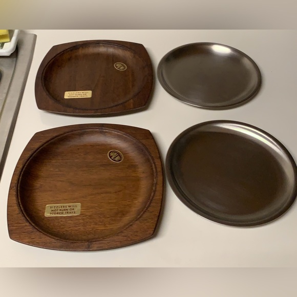 Set of 2 Vintage Mid Century Modern Genuine Walnut Steel Sizzler Plates - Picture 8 of 16